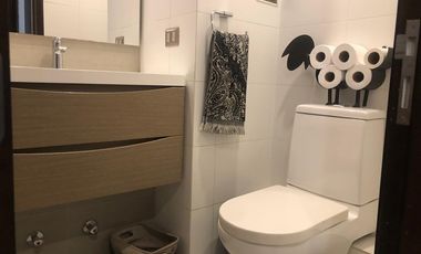 Depto en venta de 3 dorm.+ serv en San Carlos de Apoquindo