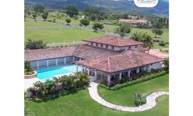 SE VENDE TERRENO EN URB. BOQUETE CANYON VILLAGE - CHIRIQUI