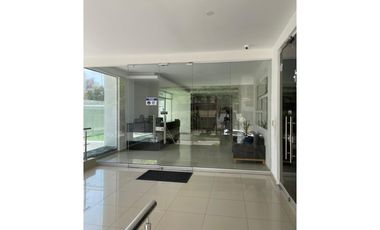 VENTA AMPLIO APARTAESTUDIO SECTOR ALTO PRADO