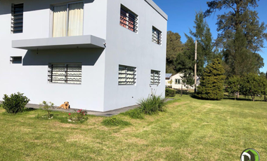 VENTA - CASA QUINTA - LA PLATA.