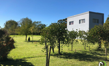 VENTA - CASA QUINTA - LA PLATA.
