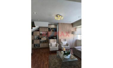 Venta De Hermoso Triplex