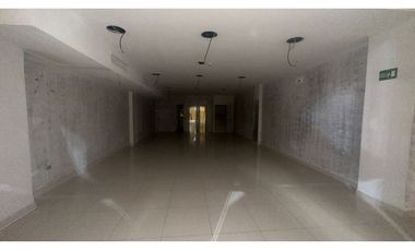 Se Alquila Local de 180m2 totalmente terminado en Megamall