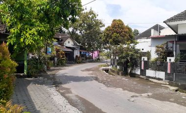 TANAH DI TAMANAN BANGUNTAPAN BANTUL DEKAT KAMPUS UAD