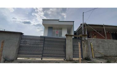 RENTA CASA EN ARABIA RISARALDA