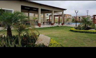 CASA EN VENTA  DE 1 PLANTA EN URBANIZACIÓN VILLA ITALIA - MODELO FIORELLA, CERCA DE URBANIZACION LA RIOJA