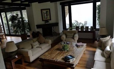 SÚPER CASA EN VENTA, ESTILO ARTIGAS, FRACCIONAMIENTO PRIVADO TENIS SAN FCO. CDMX
