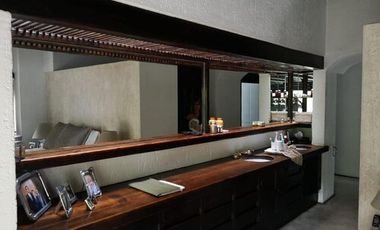 SÚPER CASA EN VENTA, ESTILO ARTIGAS, FRACCIONAMIENTO PRIVADO TENIS SAN FCO. CDMX