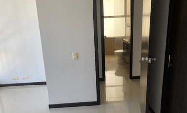 apartamento en venta en alfaguara. Cod V4985