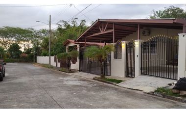 CASA EN TERRAZAS DE BRISAS DEL GOLF