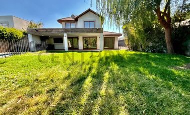 ARRIENDO PRECIOSA PROPIEDAD SANTA ELENA CHICUREO