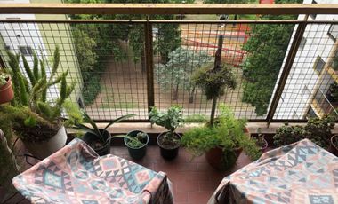 Depto. 5 ambientes venta Lugano con balcón