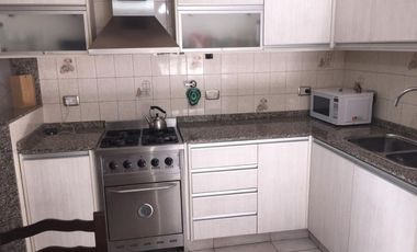 Casa PH en venta en Sarandi Oeste