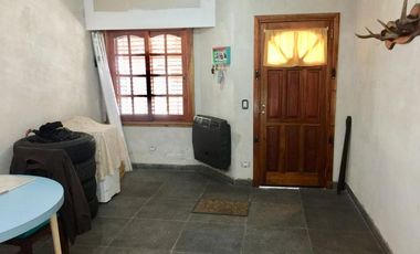 Casa PH en venta en Sarandi Oeste