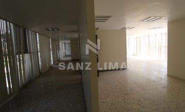 PALAS ATENEA: ESPACIOS PARA OFICINAS, SEGUROS, AMPLIOS, ILUMINADOS, AREAS JARDIN