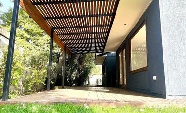 Casa en Arriendo en Lo Barnechea