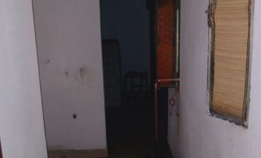 VENTA Gran ubicación casa con 2 dormitorios y 420 metros cuadrados de lote APTA CRÉDITO