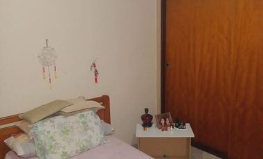 VENTA Gran ubicación casa con 2 dormitorios y 420 metros cuadrados de lote APTA CRÉDITO