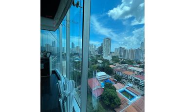 Alquilo Oficina en la torre Global Bank