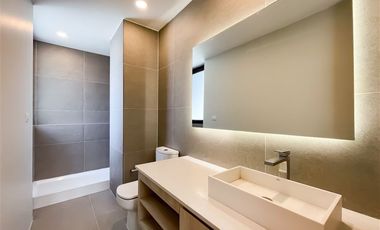 Depto Penshouse DUPLEX en venta de 3 dorm. en Vitacura