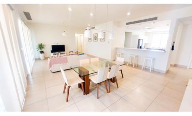 APARTAMENTO EN PH MARINAZUL EN CASAMAR