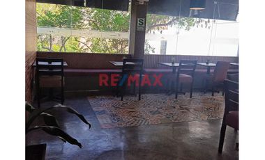 Alquilo Local Comercial En Avenida En El Distrito La Molina