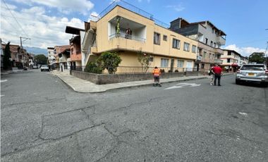 CASA BARRIO SANTA FE EN MEDELLIN SE VENDE