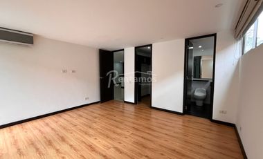 apartamento en arriendo en zuñiga. Cod A776848