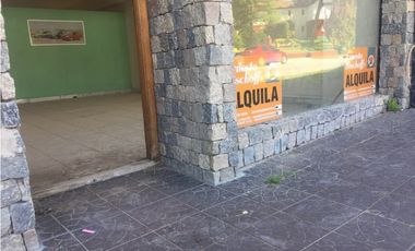 LOCAL EN VENTA, SOBRE AVENIDA BS AS!