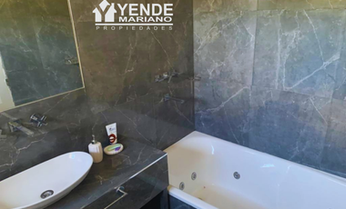 CASA EN 2 PLANTAS EN JUNIN BA BARRIO SEMI CERRADO