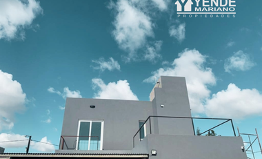 CASA EN 2 PLANTAS EN JUNIN BA BARRIO SEMI CERRADO