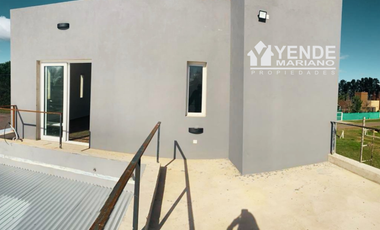 CASA EN 2 PLANTAS EN JUNIN BA BARRIO SEMI CERRADO