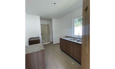 Costa Verde, Estilo Chalet  N/W