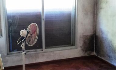 CASA EN GDRO. BAIGORRIA CON GRAN TERRENO (A MODERNIZAR)