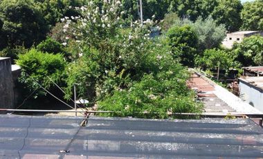 CASA EN GDRO. BAIGORRIA CON GRAN TERRENO (A MODERNIZAR)