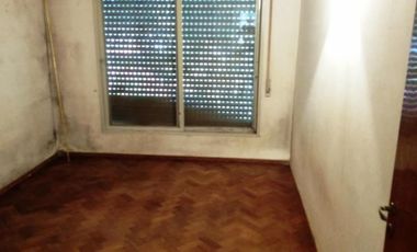 CASA EN GDRO. BAIGORRIA CON GRAN TERRENO (A MODERNIZAR)