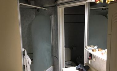 SE VENDE CHALET HERMOSO - CALLE 80 Y 57