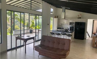 Finca en El Retiro 12.000 m² con casa y bosque de eucalipto