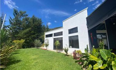 Finca en El Retiro 12.000 m² con casa y bosque de eucalipto