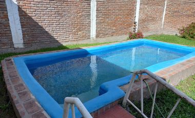 Gran casa con lote lindero en Venta en Quilmes