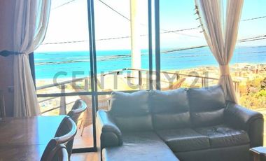 Se vende hermosa casa vista al mar Jardines de sur