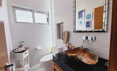 Residencia en VENTA CON TERRENO DE 908 M2 fracc PLAYAS DEL CONCHAL
