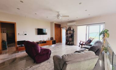 Residencia en VENTA CON TERRENO DE 908 M2 fracc PLAYAS DEL CONCHAL