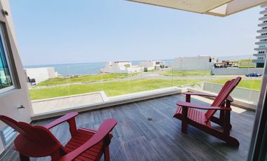 Residencia en VENTA CON TERRENO DE 908 M2 fracc PLAYAS DEL CONCHAL