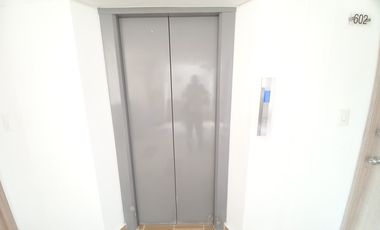 apartamento en arriendo/venta en conjunto residencial malaca piso 6. Cod A13707