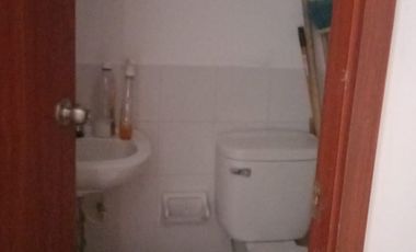 apartamento en arriendo en av. libertadores, edf. versalles. Cod A11195