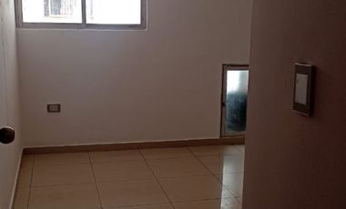 apartamento en arriendo en av. libertadores, edf. versalles. Cod A11195