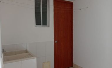 apartamento en arriendo en av. libertadores, edf. versalles. Cod A11195