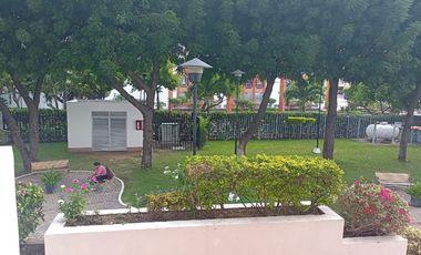 apartamento en arriendo en av. libertadores, edf. versalles. Cod A11195