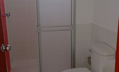 apartamento en arriendo en av. libertadores, edf. versalles. Cod A11195